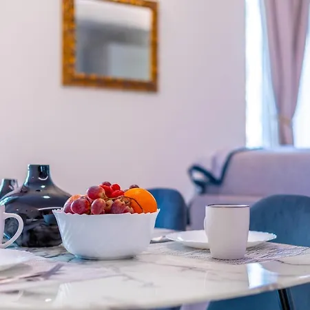 شقة Luxury For 4 Guests With Parking